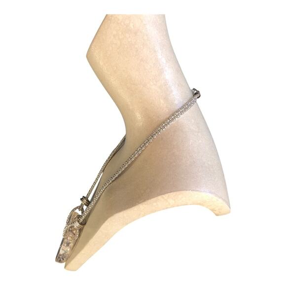 Urban Outfitters NWT Double Strand Silver Tone Acrylic Heart Pendant Necklace - Picture 8 of 16